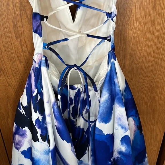 B Darlin abstract floral ball gown (prom, formal dress, maxi dress, wedd attire) - Picture 5 of 12